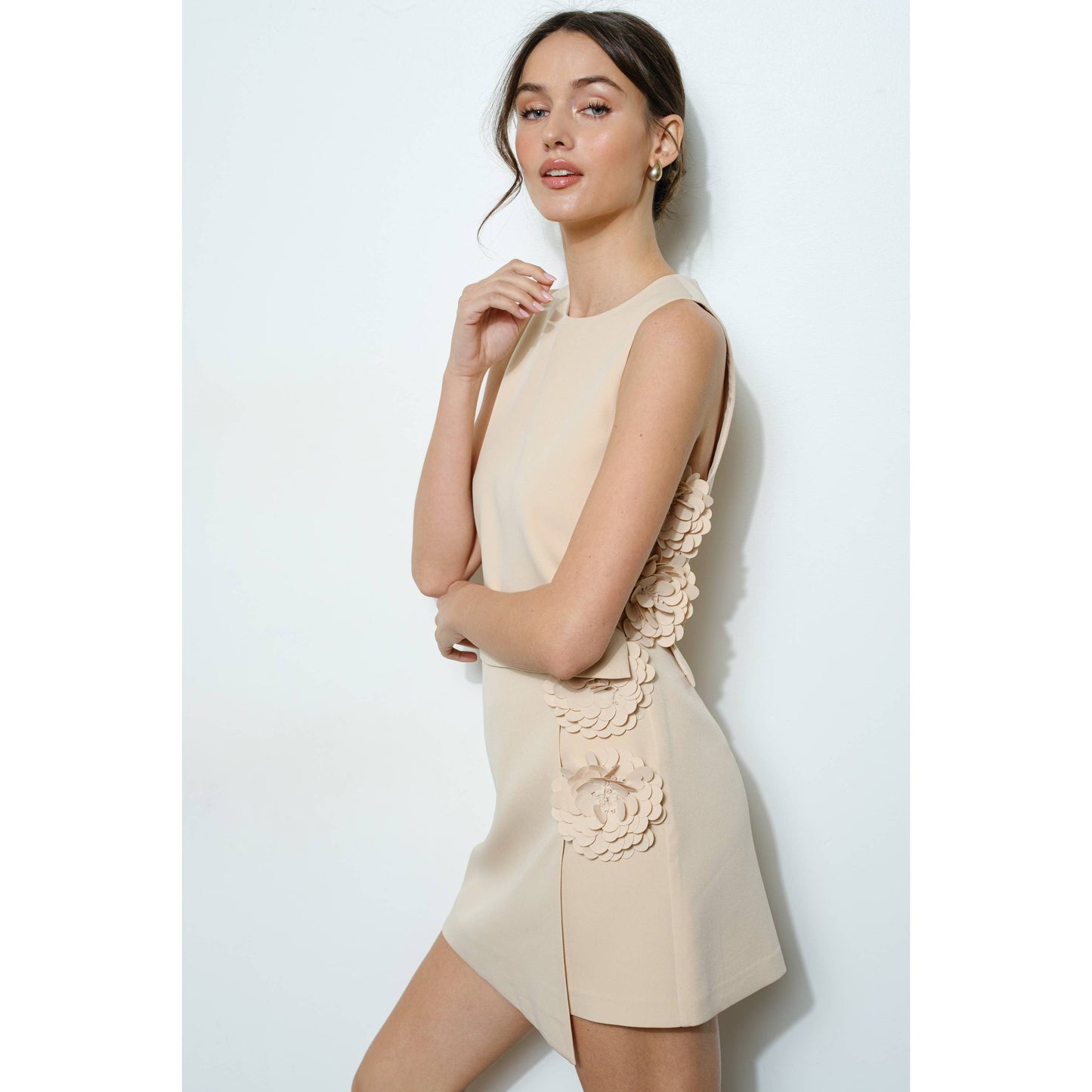 Floral Applique Sleeveless Top