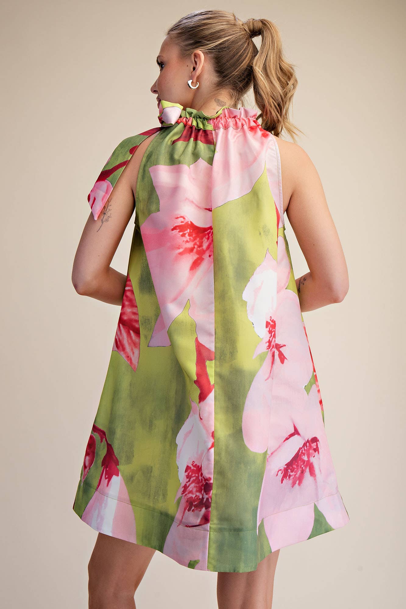 Mini Dress Ruffle Neck Tie Sleeveless Floral Print-Lime