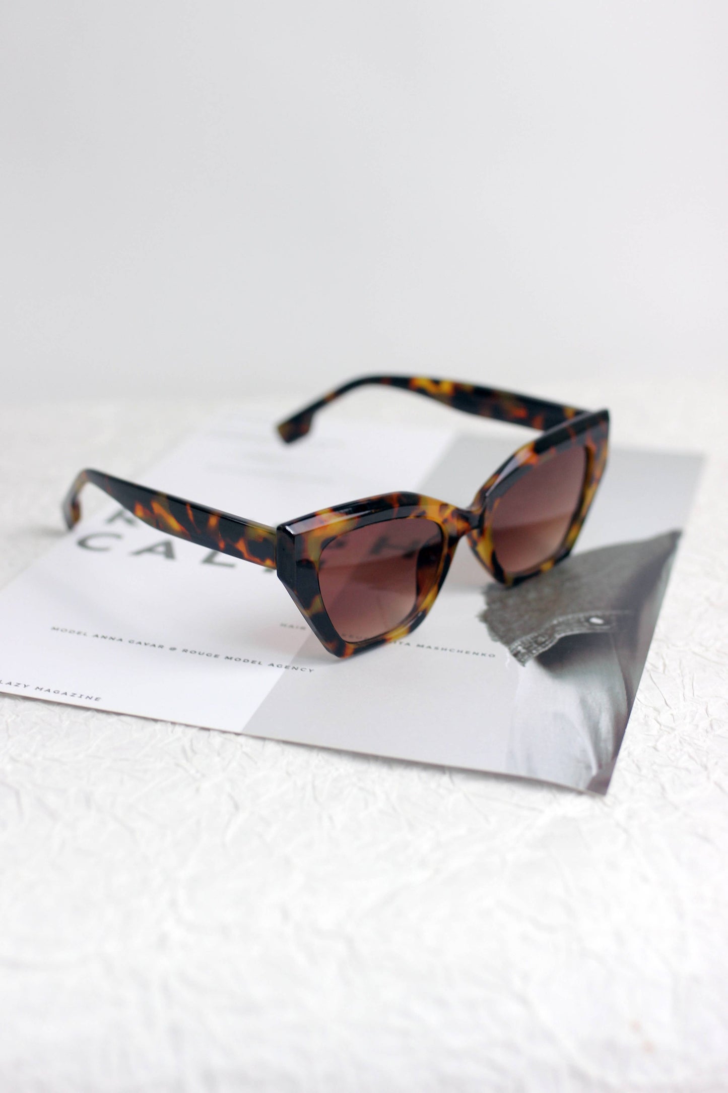 Retro Cat-Eye Sunglasses: Leopard
