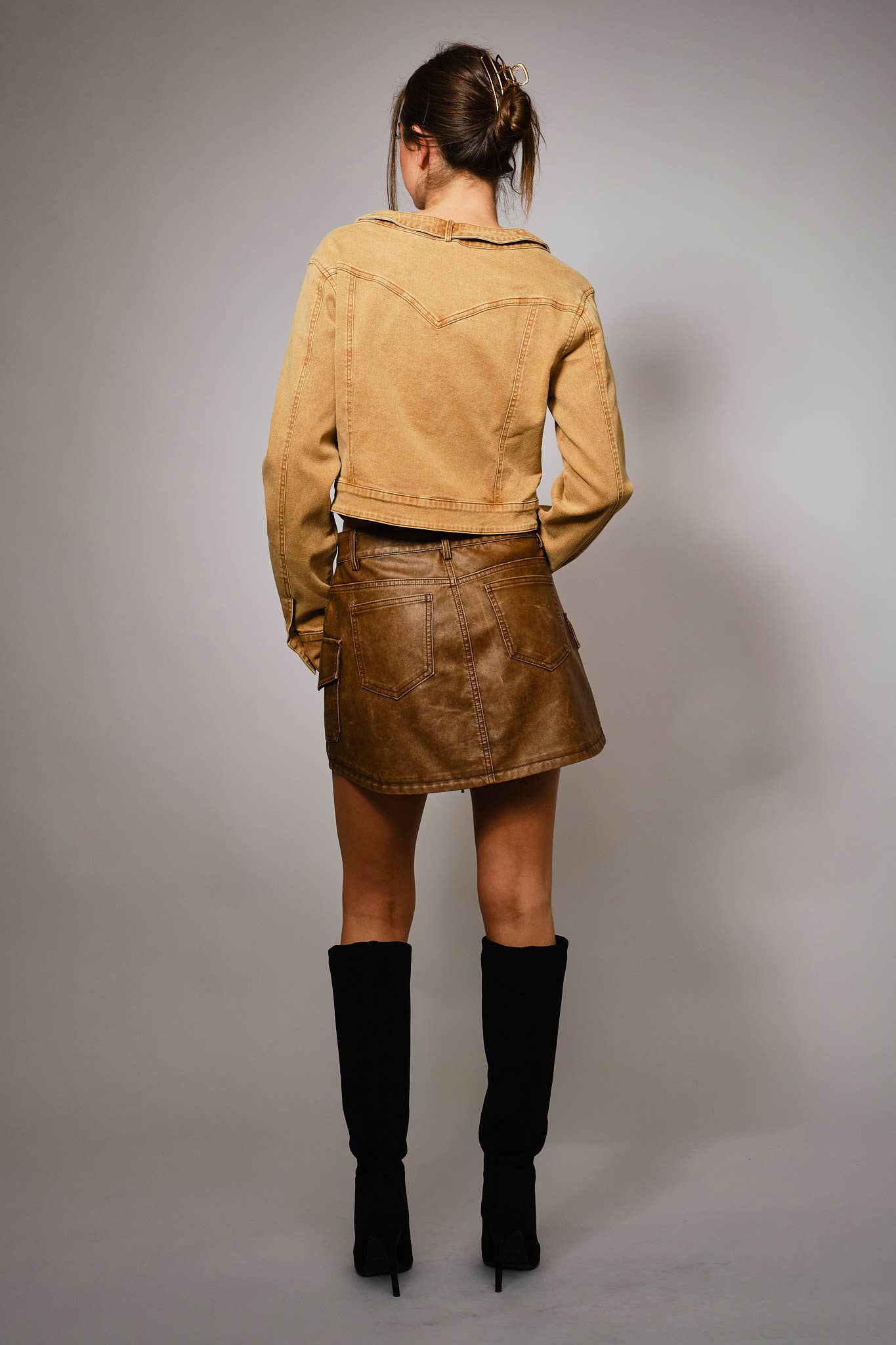 Western Buckle Denim Jacket: WASHED CAMEL