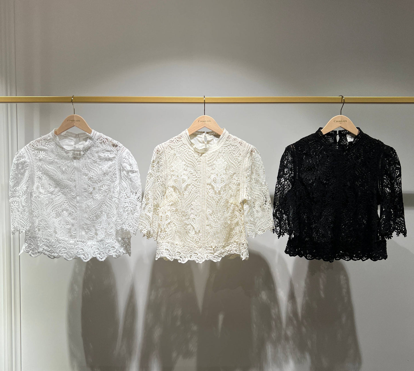 Eléanore Short Sleeve Lace Top