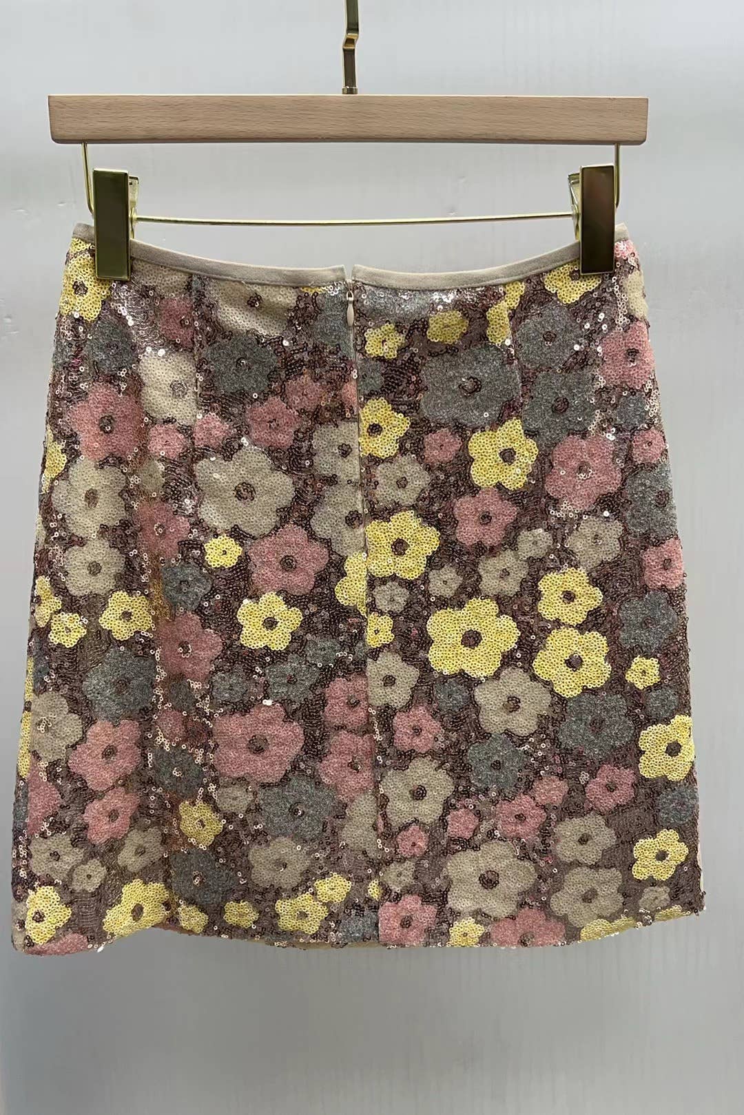 Multicolored sequin short skirt Rosé