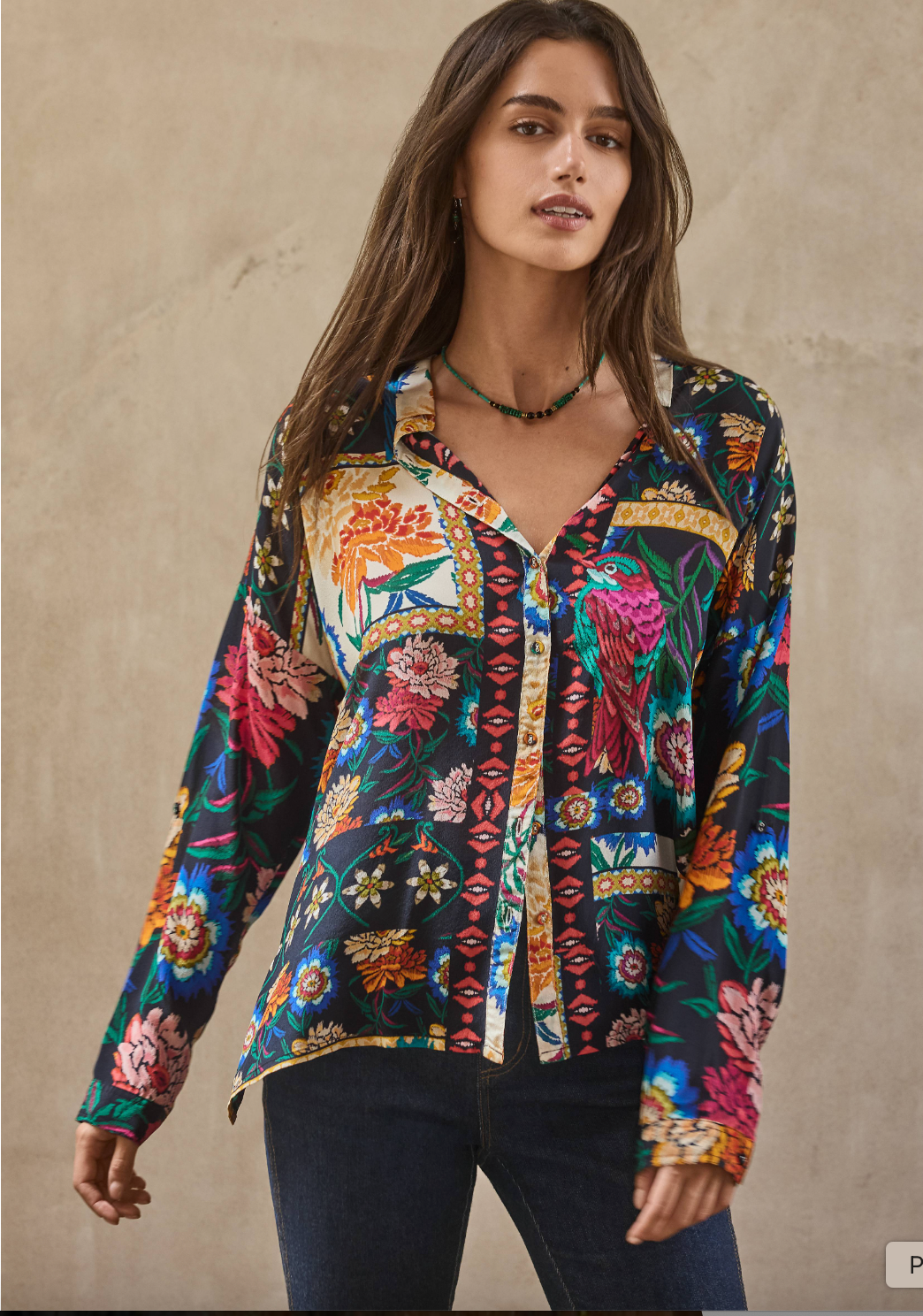 The oversized Audrey Shirt Eirene