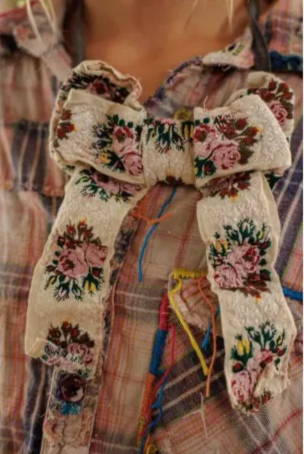 Magnolia Pearl Jabot Jabot 088 Grossgrain Ribbon Tasmin