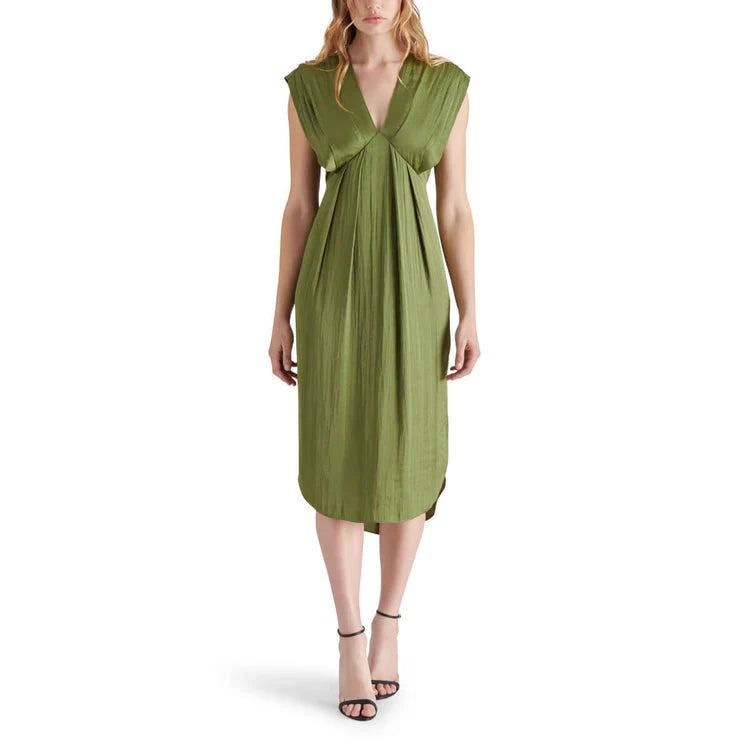 steve madden midi dress Nola RJ Pope The summery party circuit will adore a darling dress made from eyelet Steve Madden Vivara Long Sleeve
