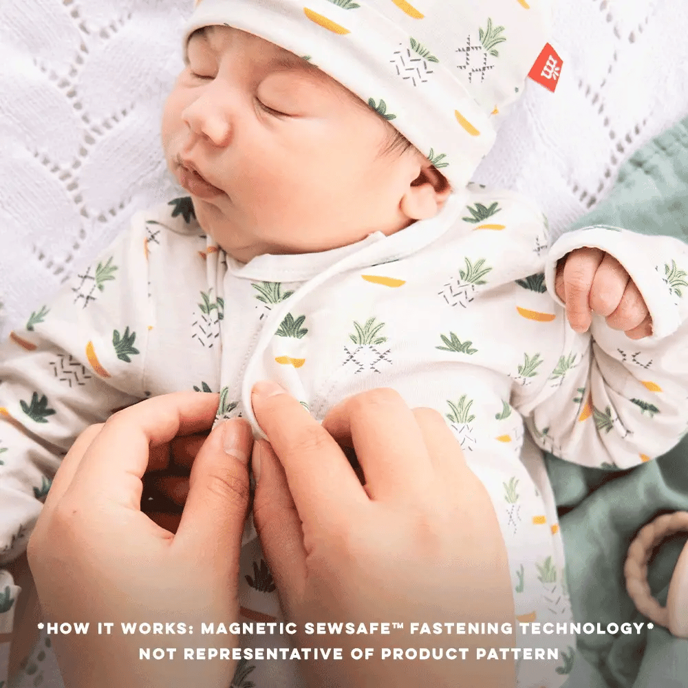 Magnetic Me Jolie Giraffe Footie