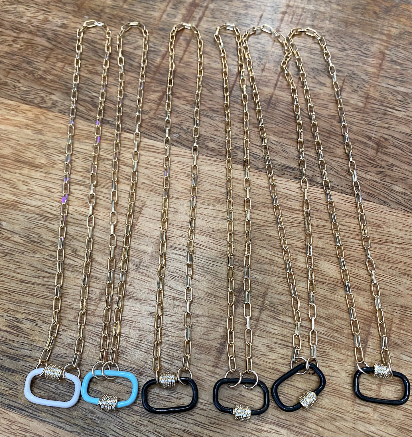 Dainty Paperclip necklace 17.5