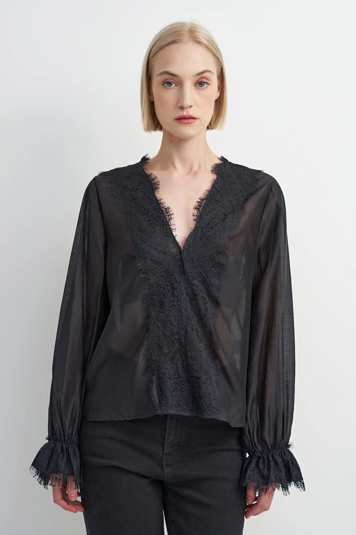 Harlow Blouse
