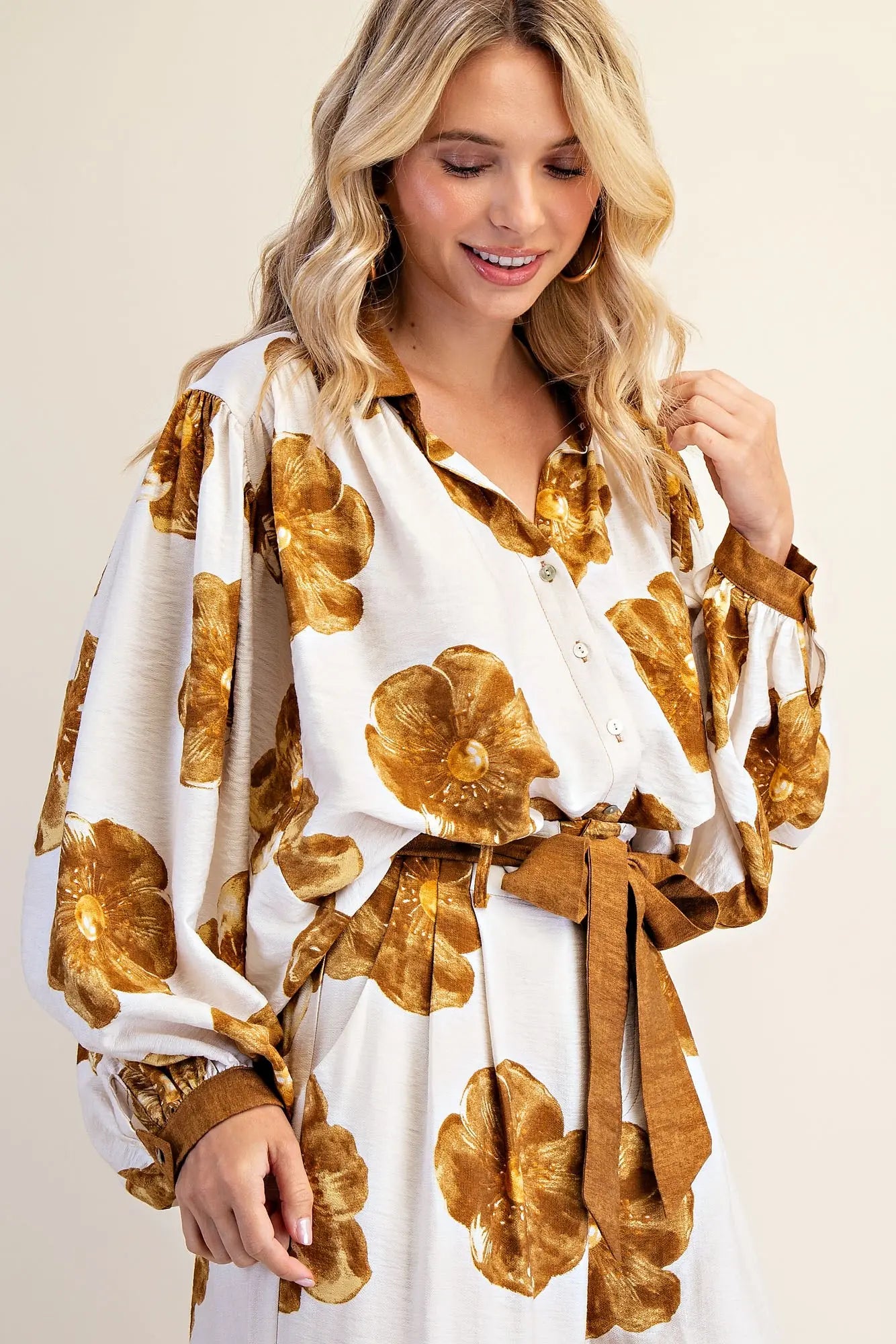 Floral Resort Wear  Taupe/Gold