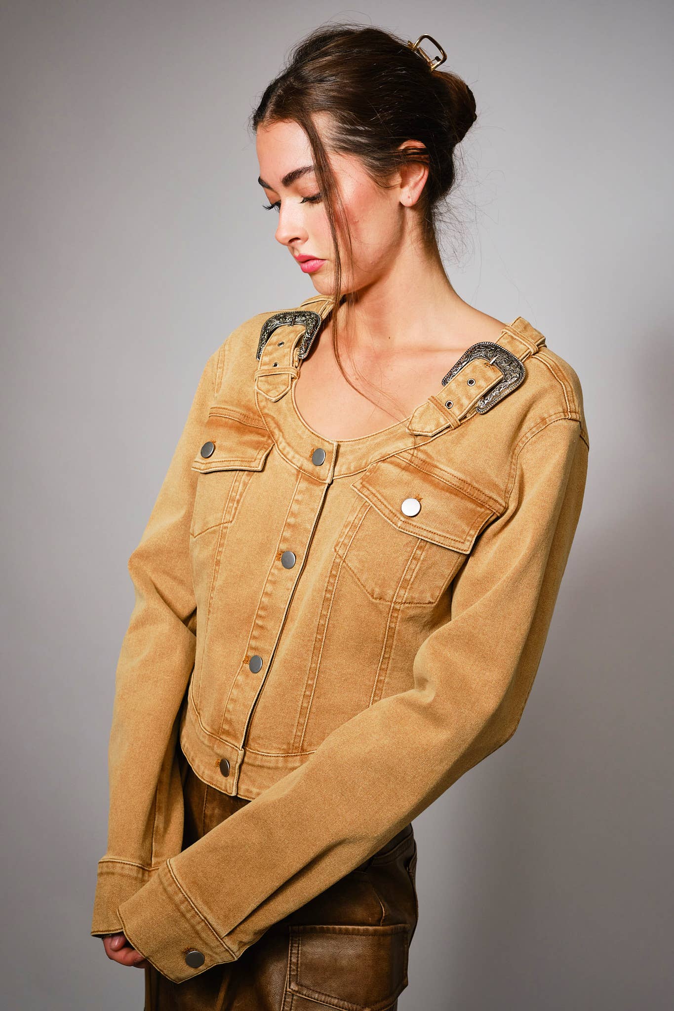 Western Buckle Denim Jacket: WASHED CAMEL