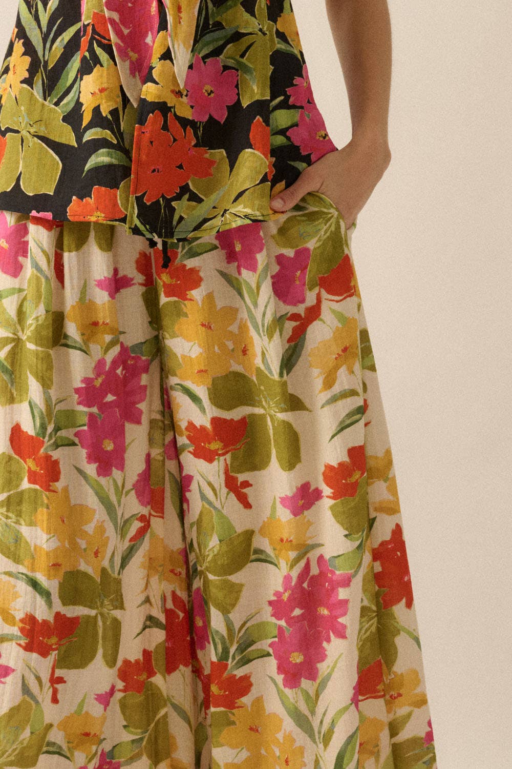 Floral-Print Wide-Leg Drawstring Pants