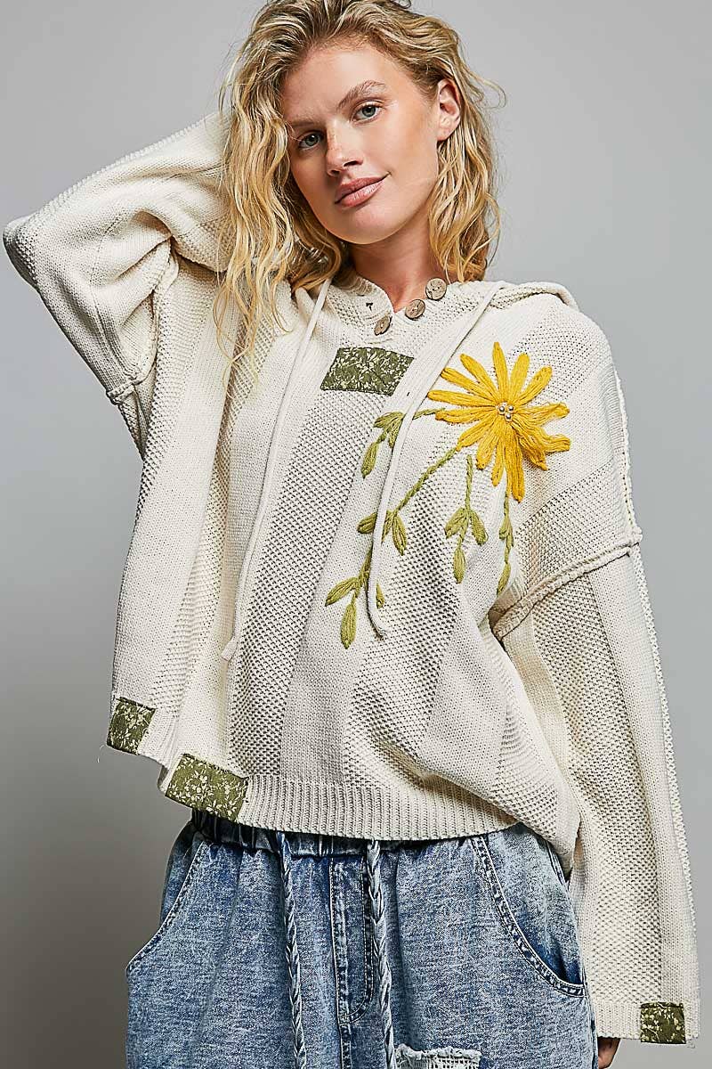 Floral Pearl Embroidered Gauze Patch Hoodie Chenille Sweater: POWDER CREAM / S