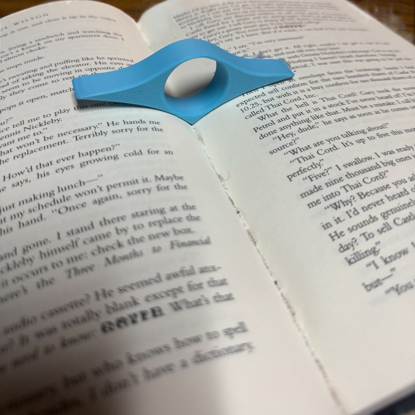 Thumb Page Holder for Reading