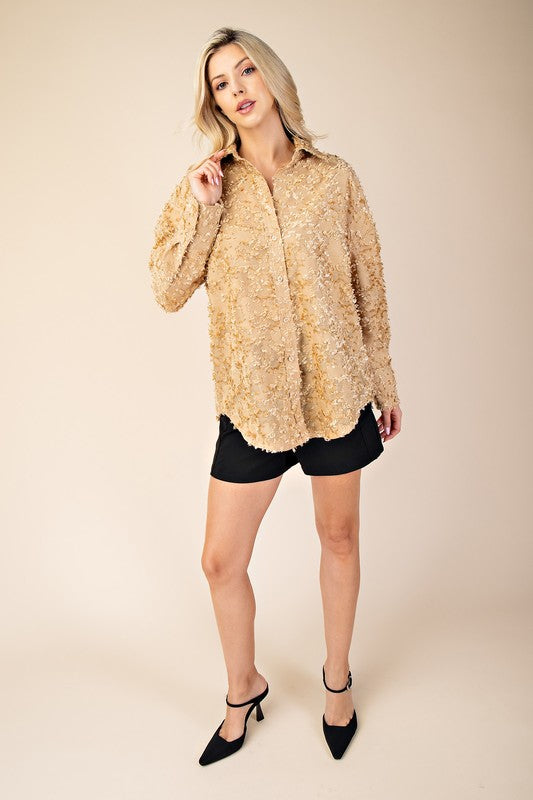 Textured Shirttail Hem Blouse