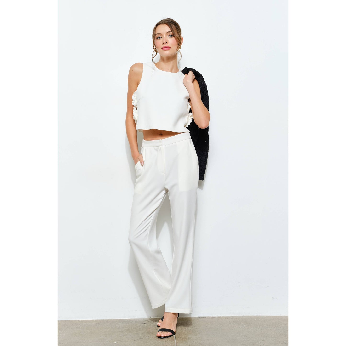 Floral Applique Sleeveless Top