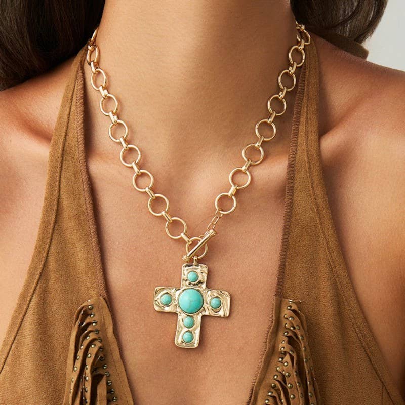 HAMMERED CROSS FRONT TOGGLE NECKLACE GOLD