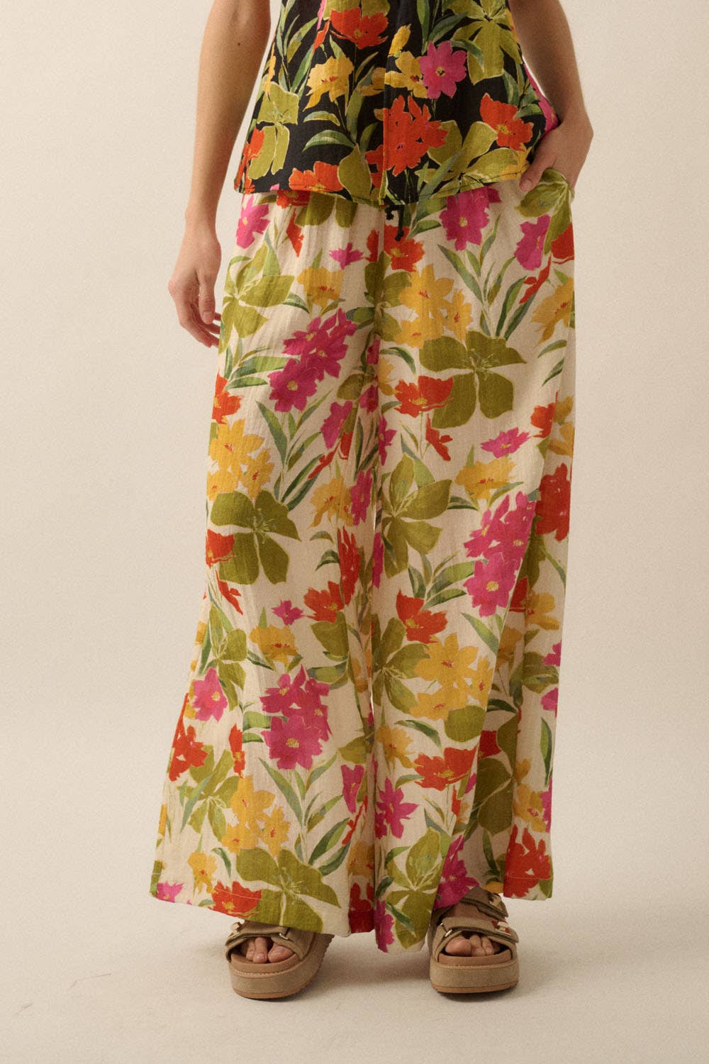 Floral-Print Wide-Leg Drawstring Pants