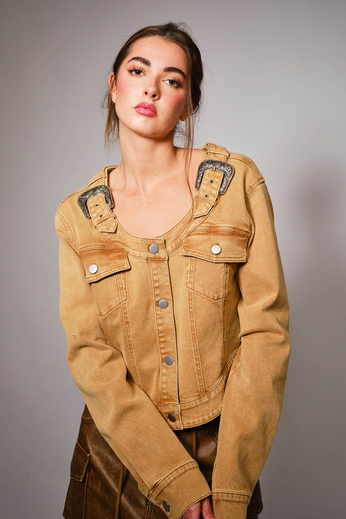 Western Buckle Denim Jacket: WASHED CAMEL