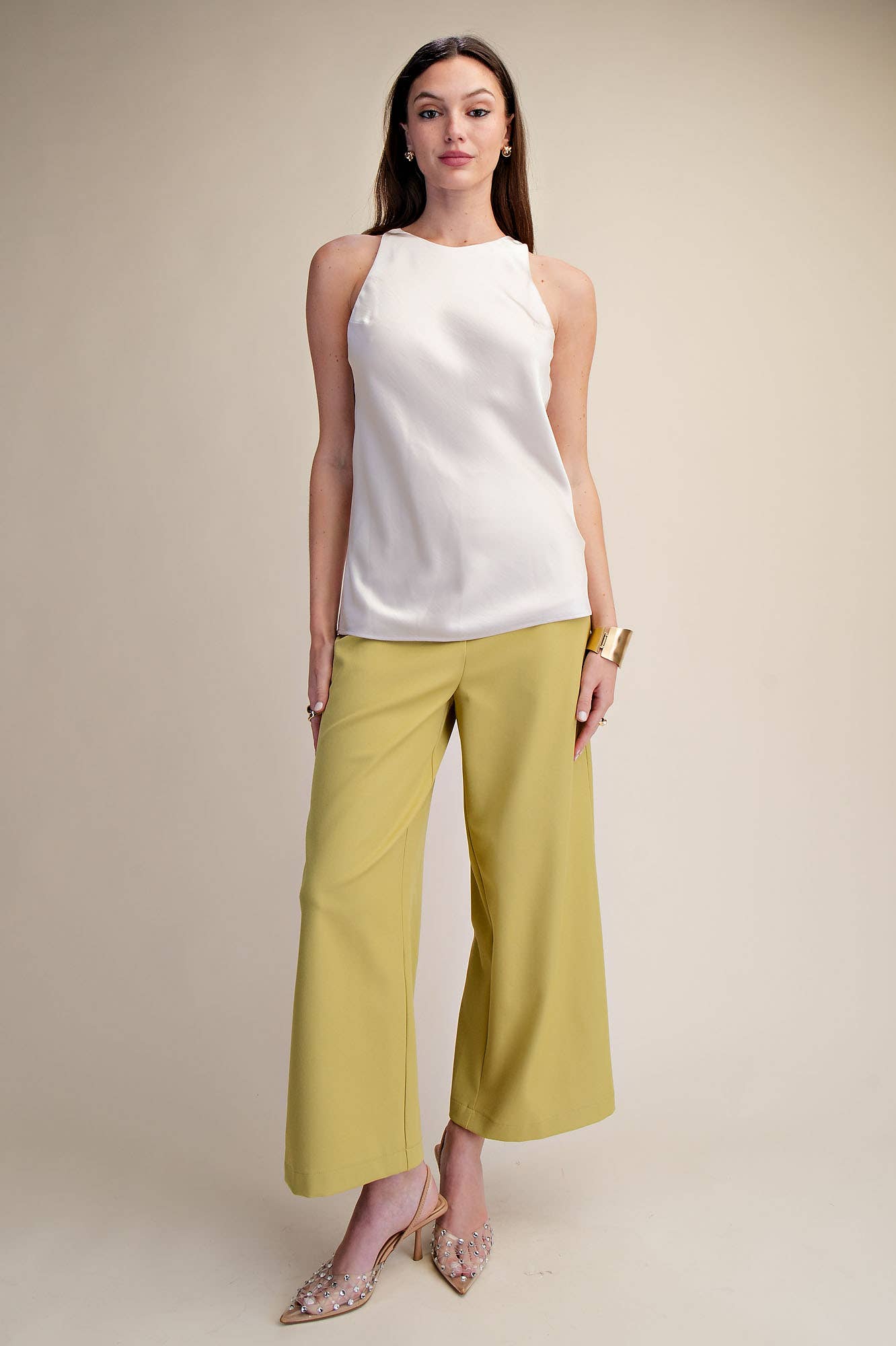 Round-Neck Sleeveless Minimalist Top: Cream