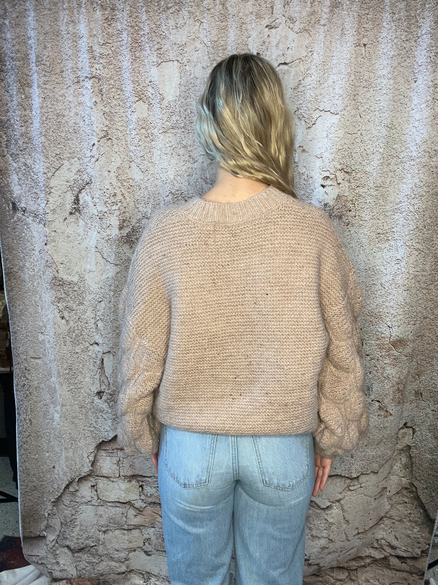 BEIGE KNIT SWEATER WITH PUFFED SLEEVES