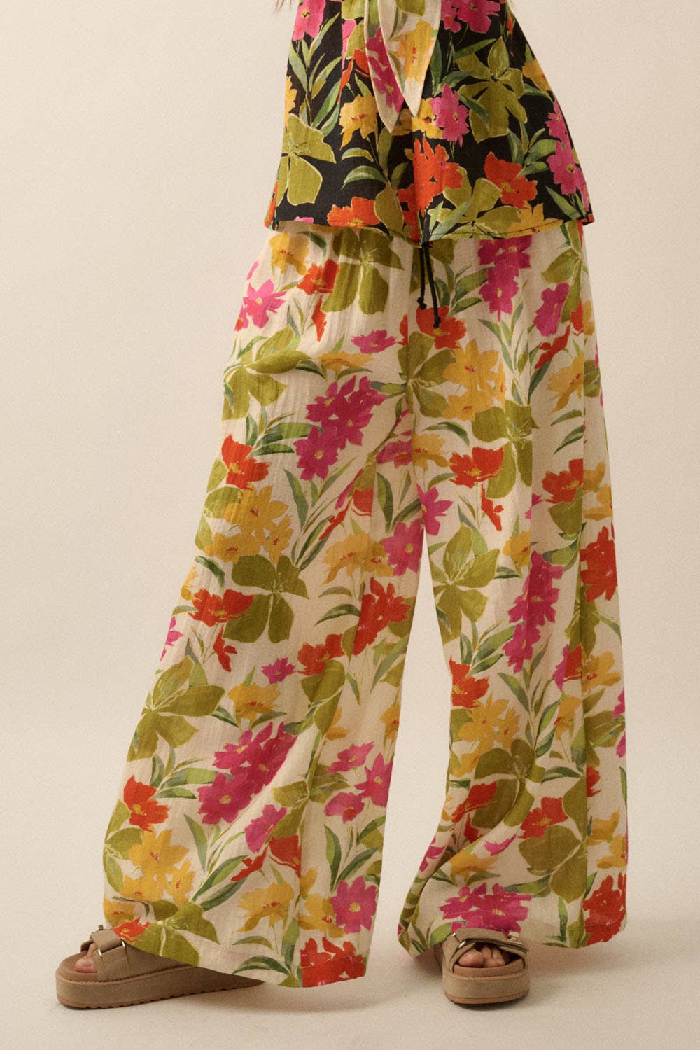 Floral-Print Wide-Leg Drawstring Pants