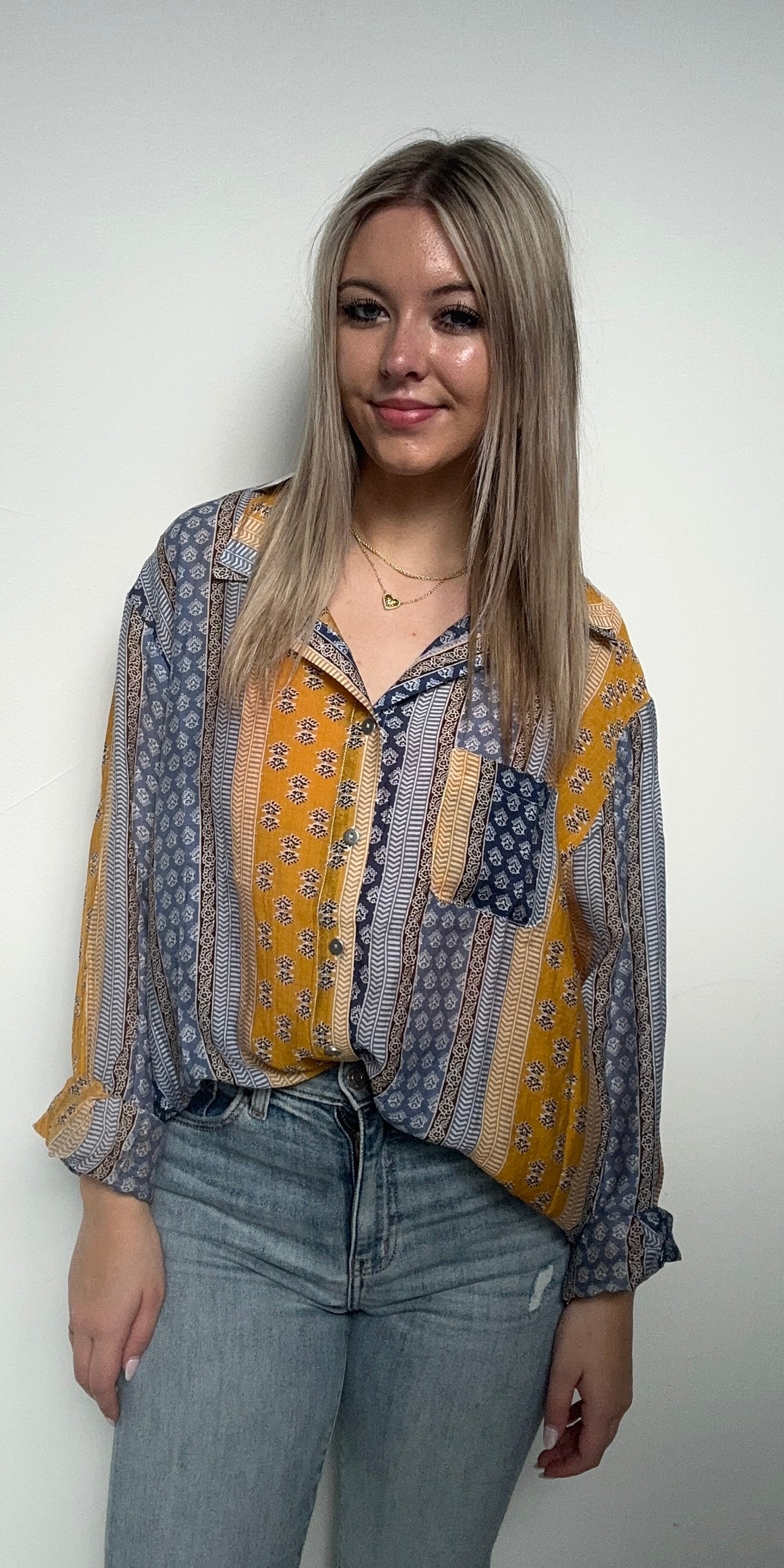 Vintage washed printed woven shirt: BLUE MULTI