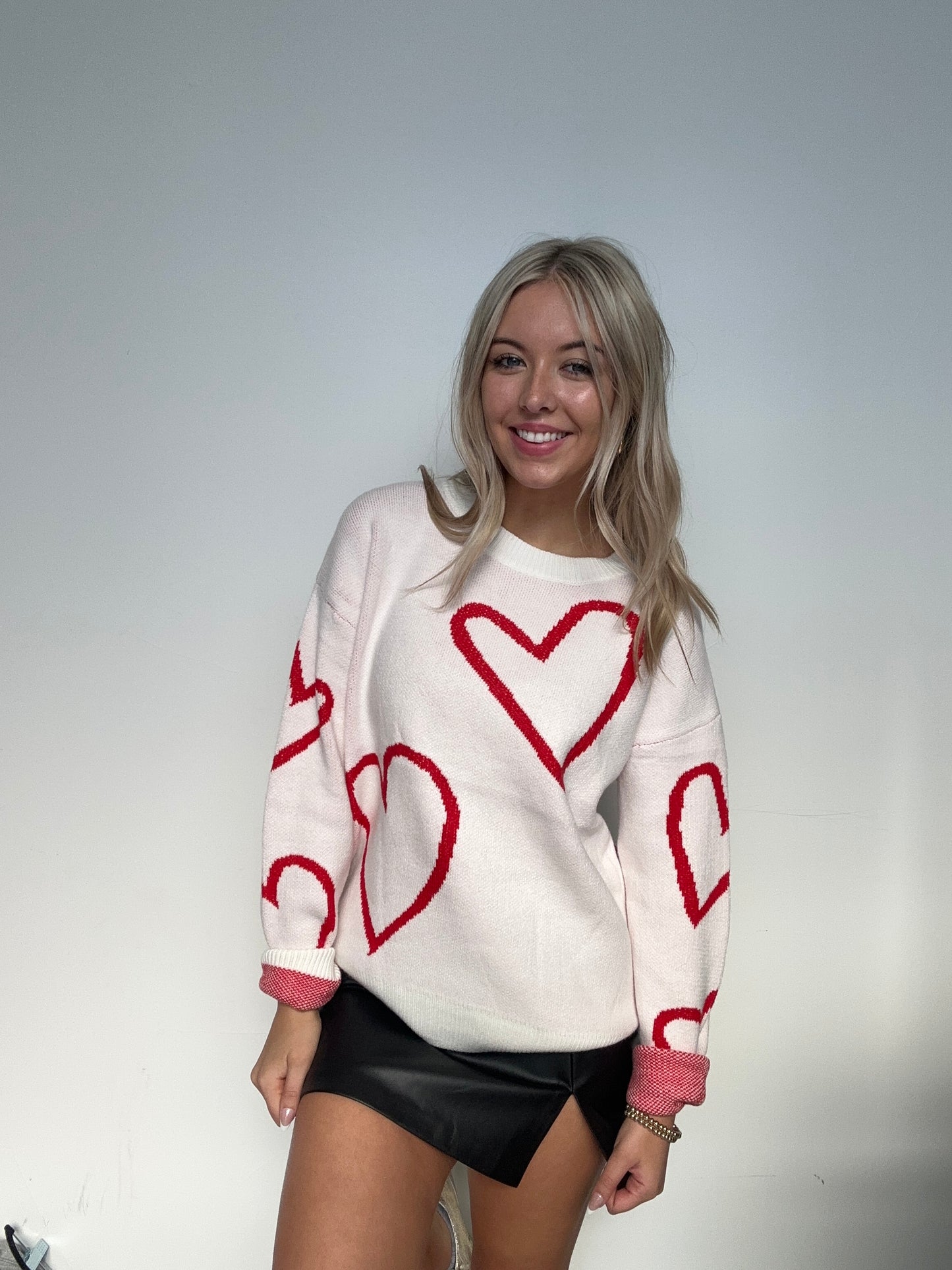 Heart sweater: White