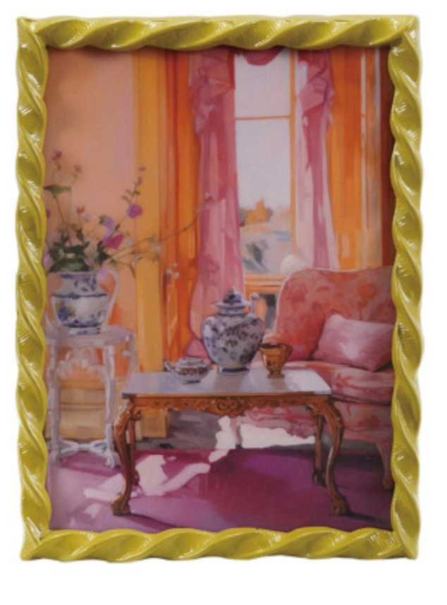 Twisted/Bobbin/Ruffled Photo Frame, 8 Styles (Holds 4x6 & 5x7 Photos) (Hangs or Sits)