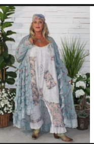 Jaded Gypsy Whispering Blooms Duster in Sky