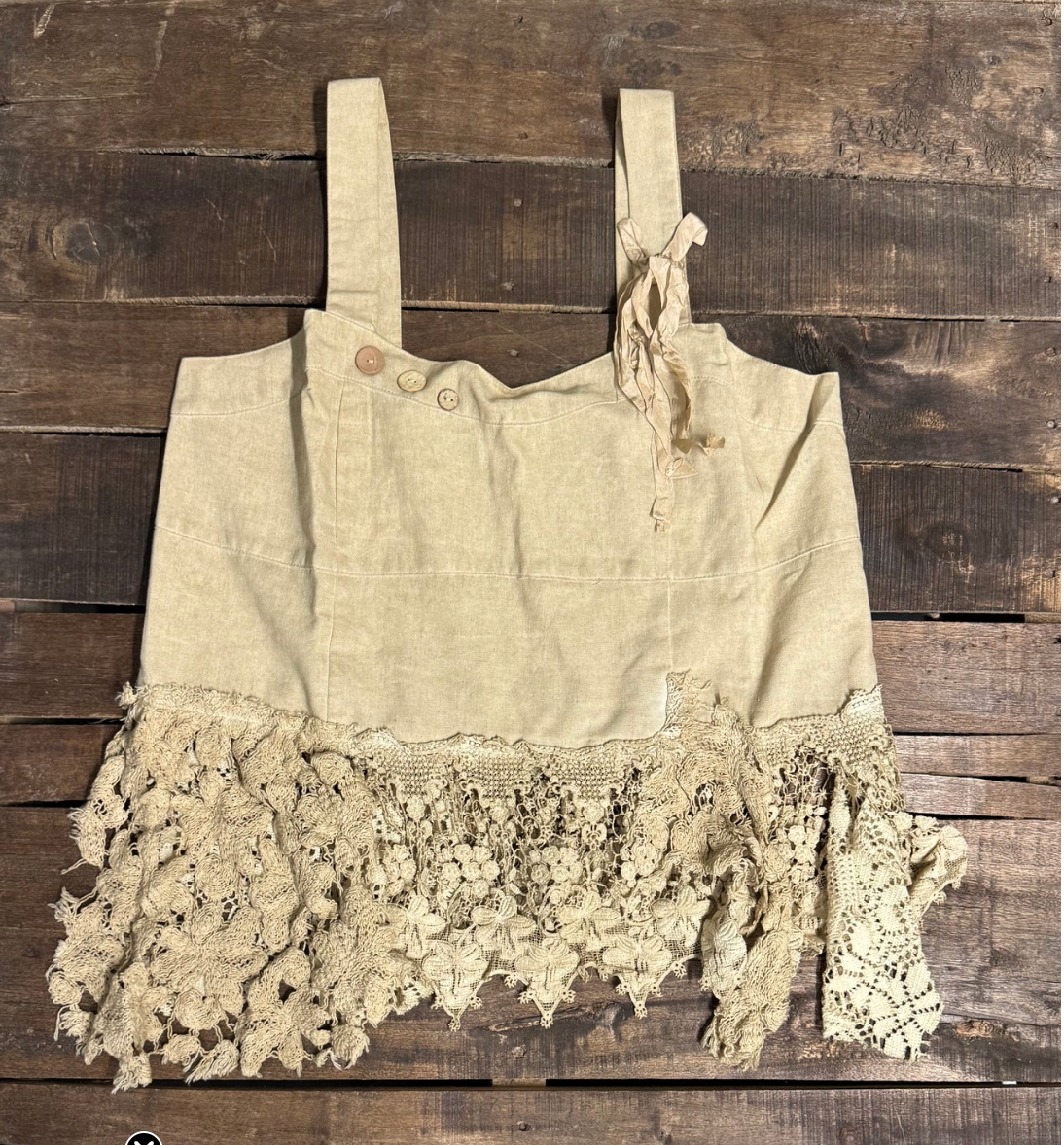 Jaded Gypsy Heirloom Heart Tank – Tea Stain