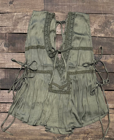 Jaded Gypsy Soft Spoken Top | Olive