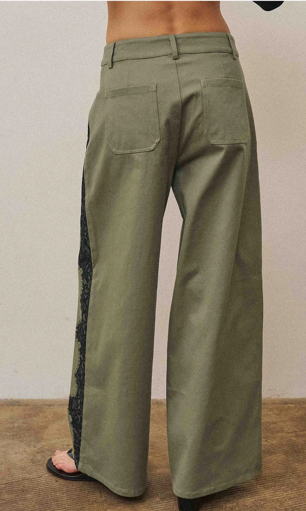 Olive Twill Pants With Lace
