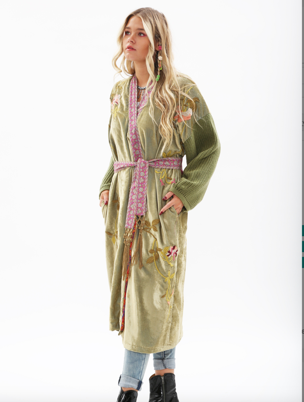 SOMETHING MAGICAL VELVET COAT