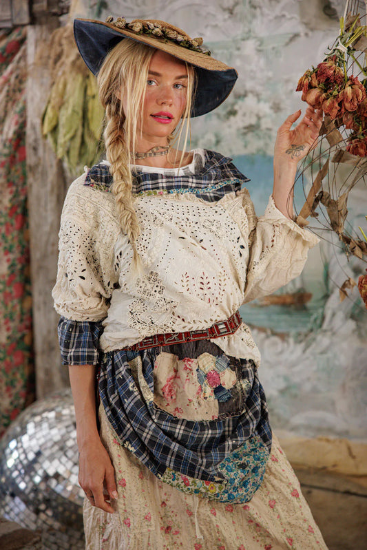 Magnolia Pearl TOP 2260 Eyelet Adelise ant. wht