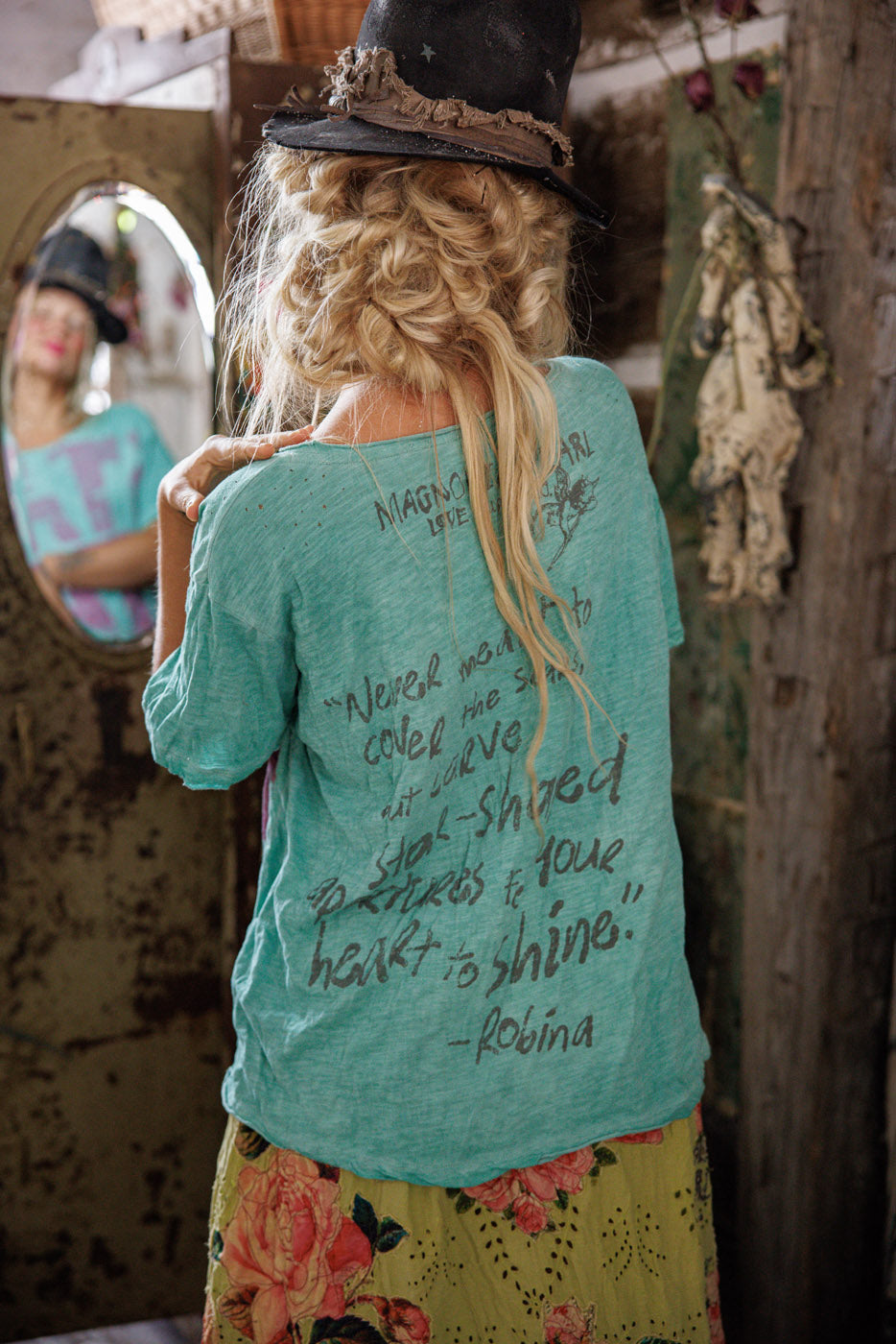 Magnolia Pearl Top 2362 Star Star Star verna