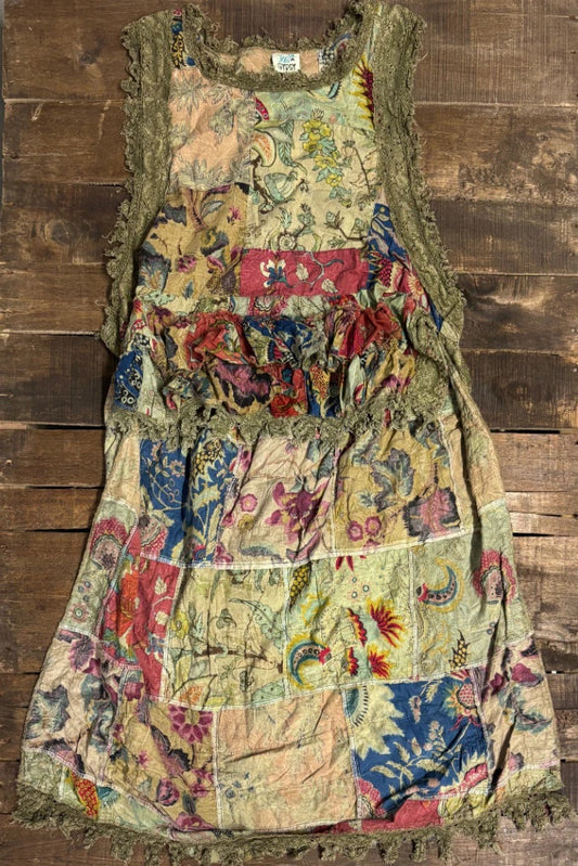 Ruffle up high lo top red/blue Floral