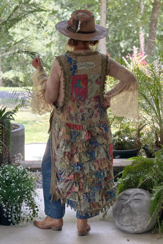 Ruffle up high lo top red/blue Floral