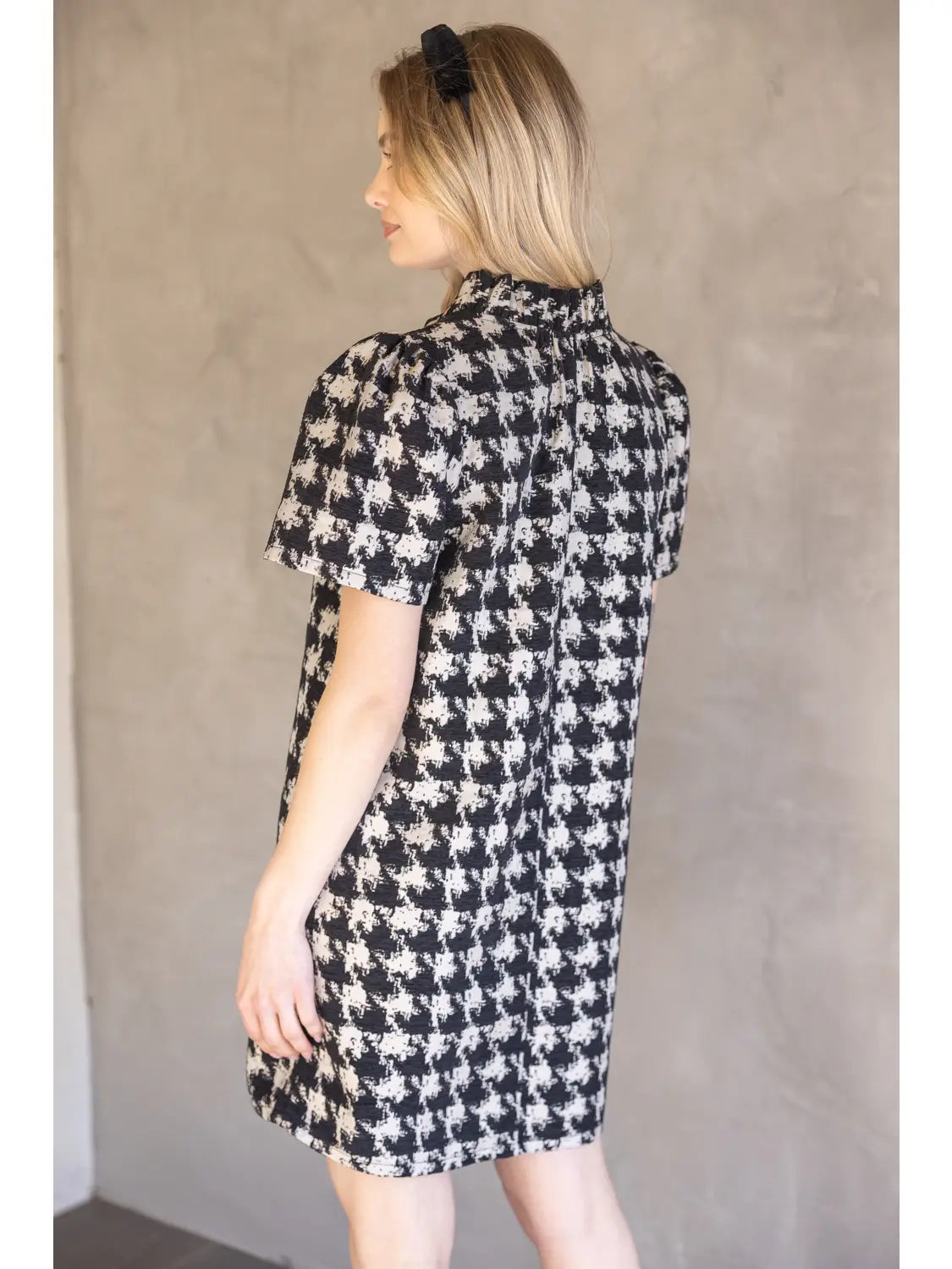 Ruffle  V Neck Houndstooth Dress