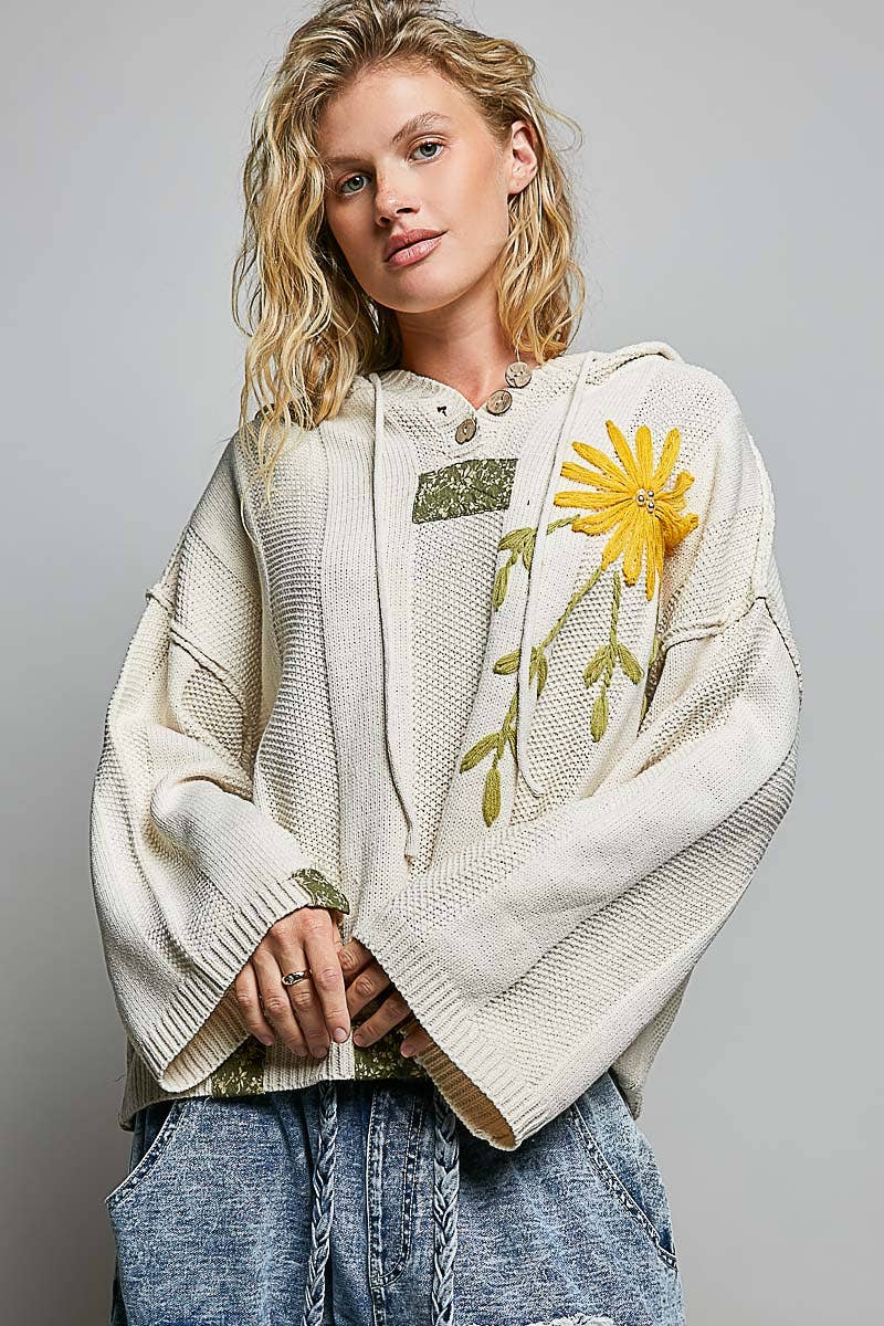 Floral Pearl Embroidered Gauze Patch Hoodie Chenille Sweater: POWDER CREAM / S
