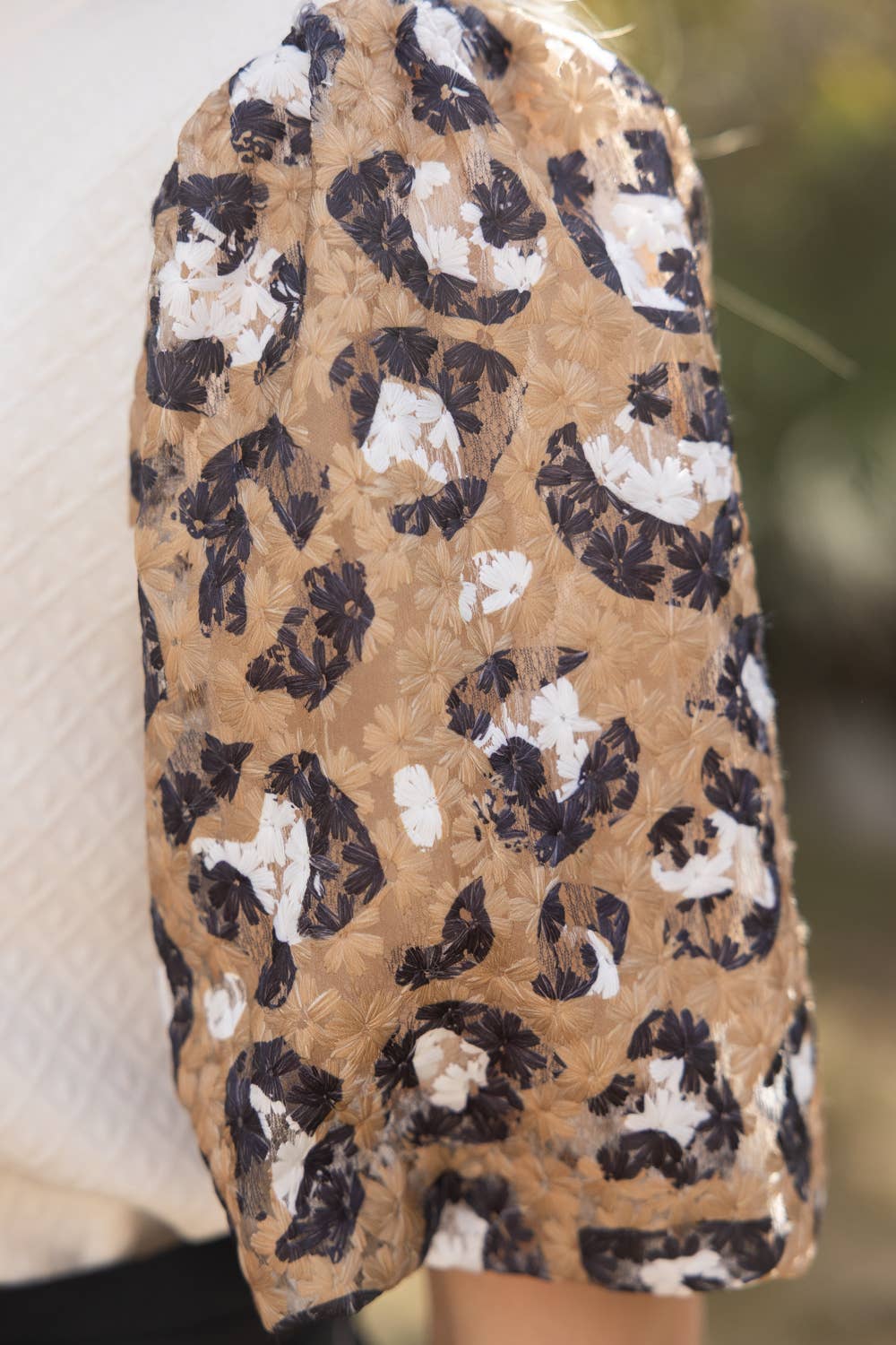 Animal Print Bubble Sleeve  Knit Top