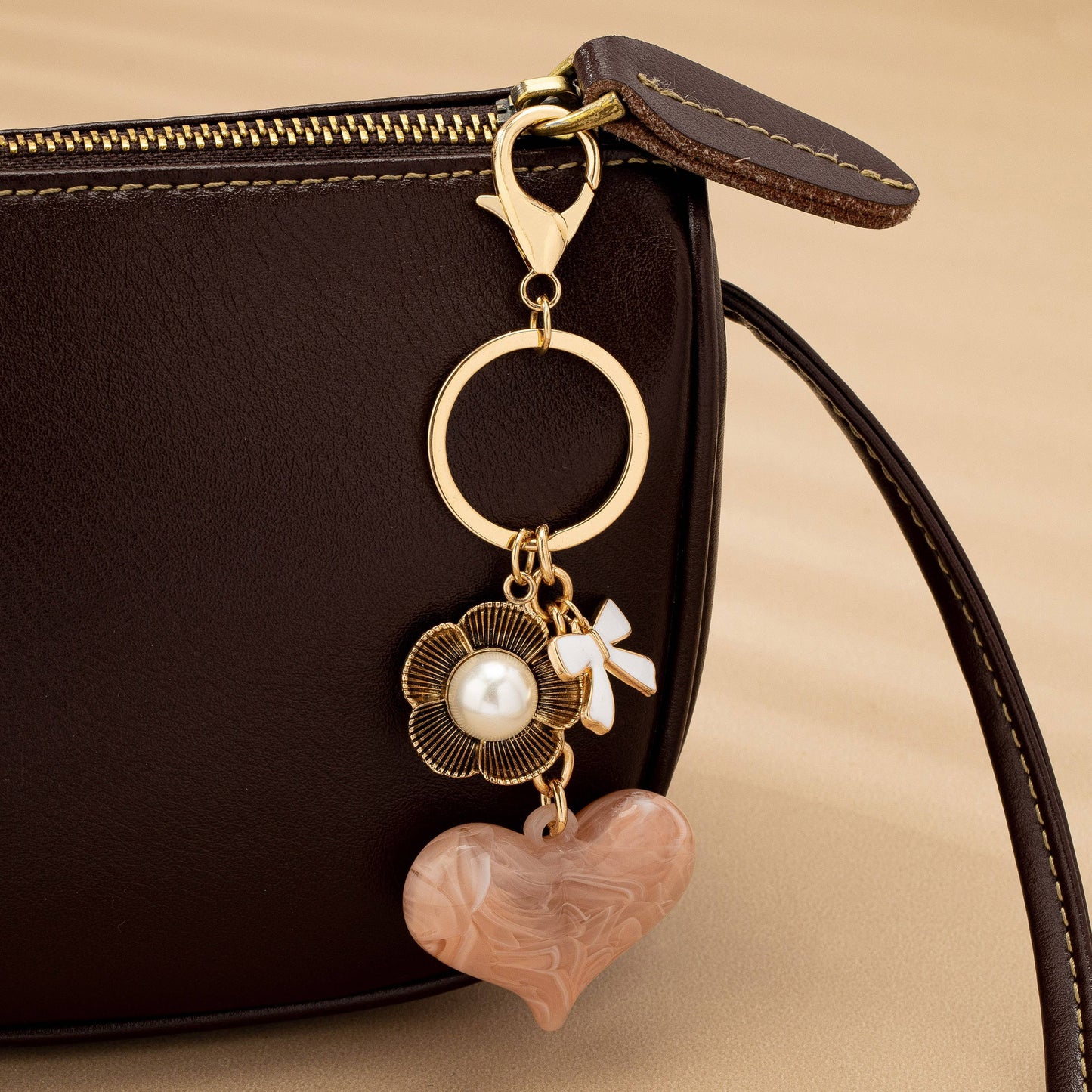 BAG CHARM KEY CHAIN-SWIRL HEART
