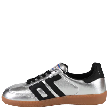 Back 70  Cloud  NM in Silver Black