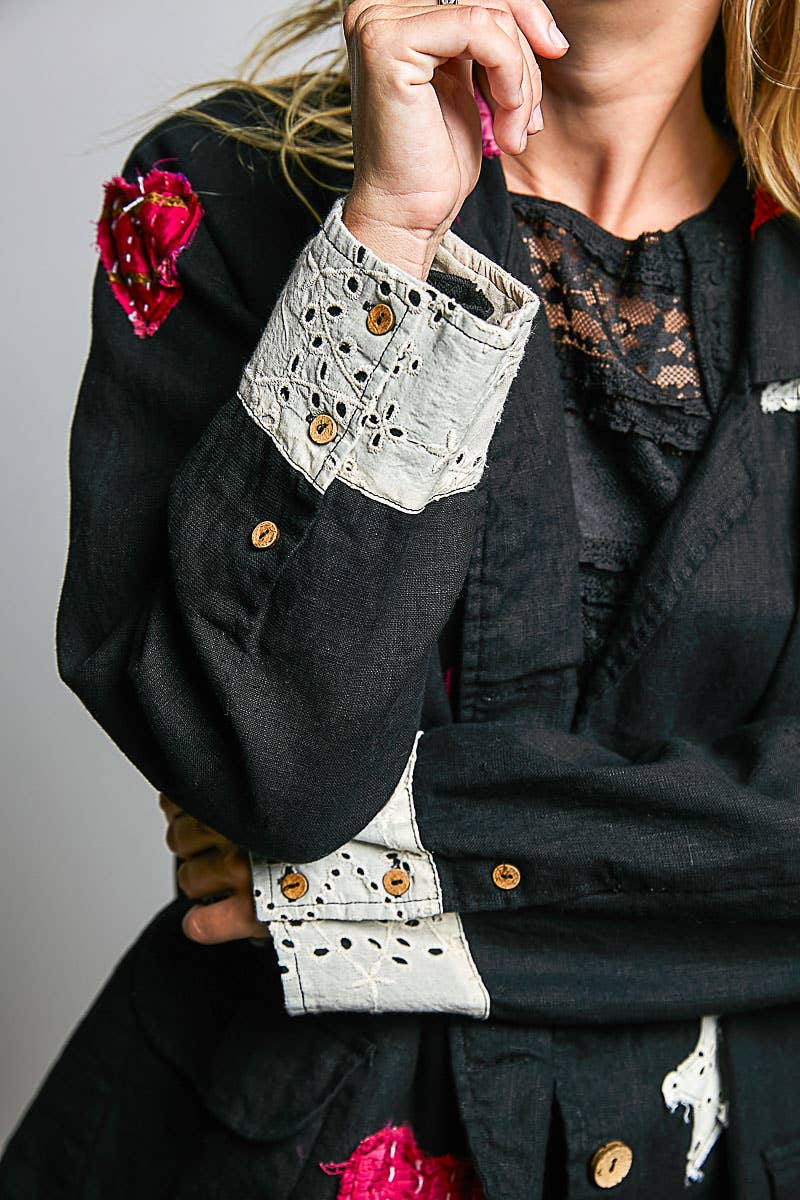 Notched Collar Star & Heart Applique Relaxed Blazer Jacket: Black / S