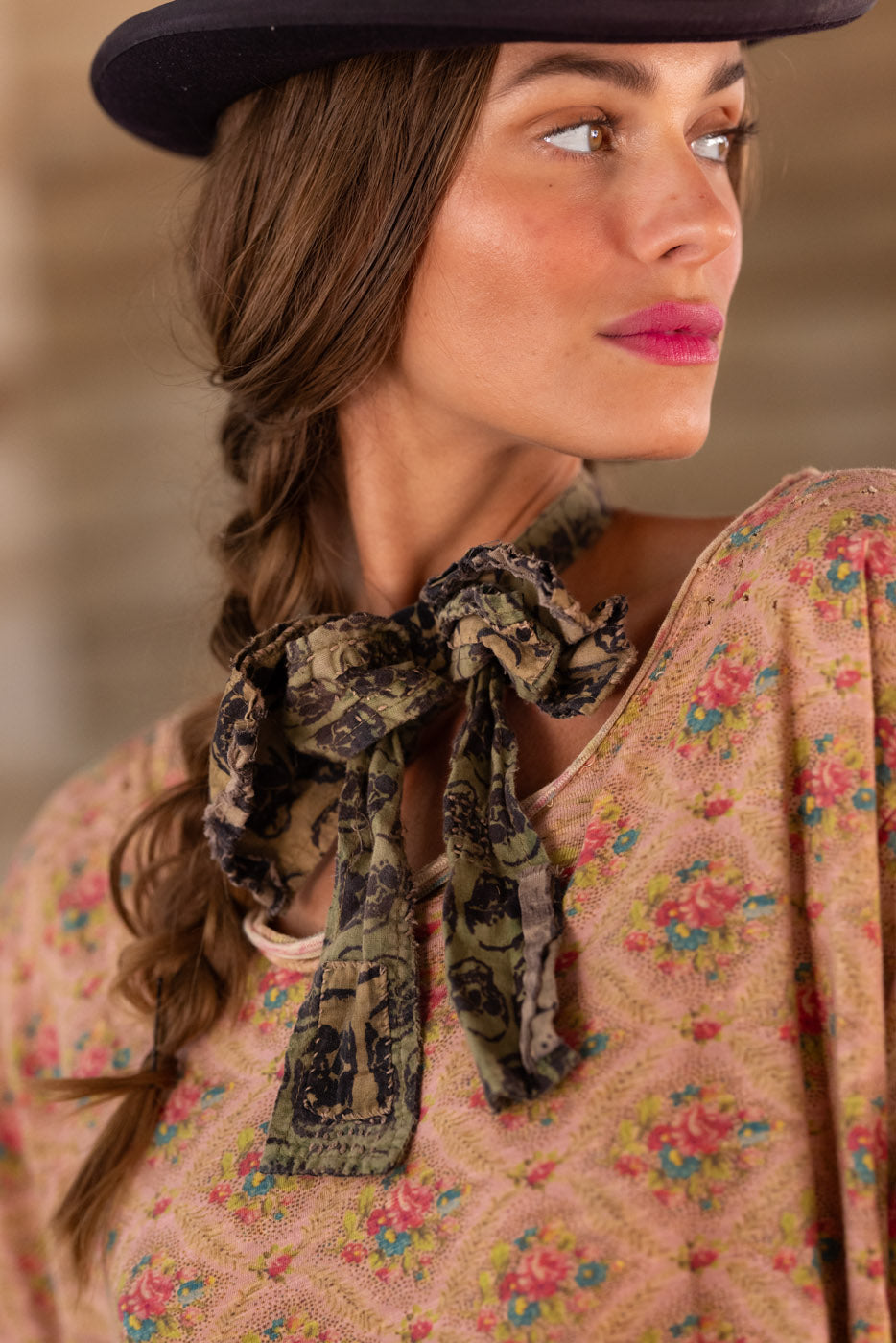 Magnolia Pearl Jabot Jabot 150 Acid Rain Skulls