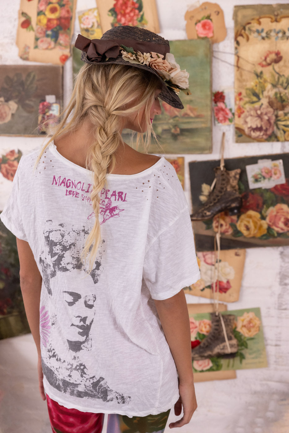 Magnolia Pearl 2131 Flight Flowers Frida T-Shirt