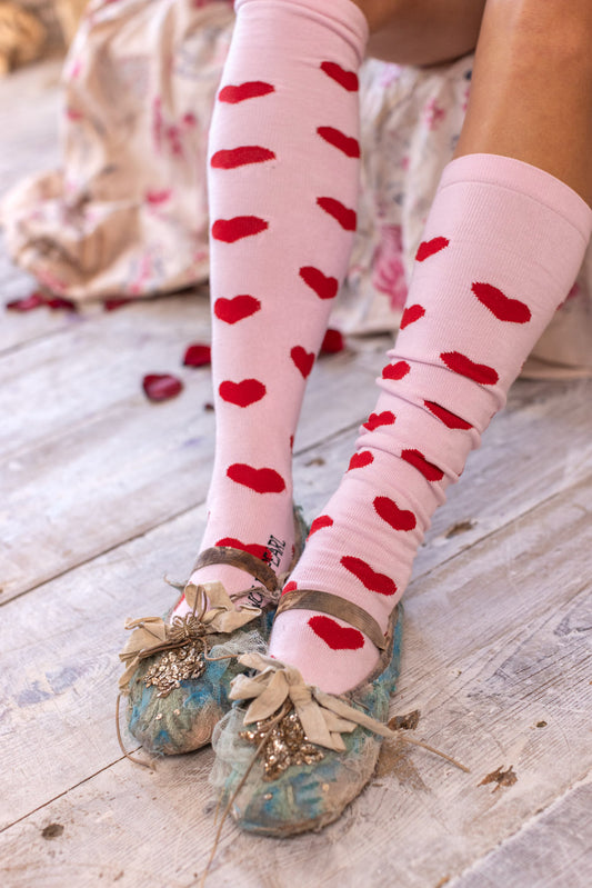 Magnolia Pearl Socks 062  Candy Heart