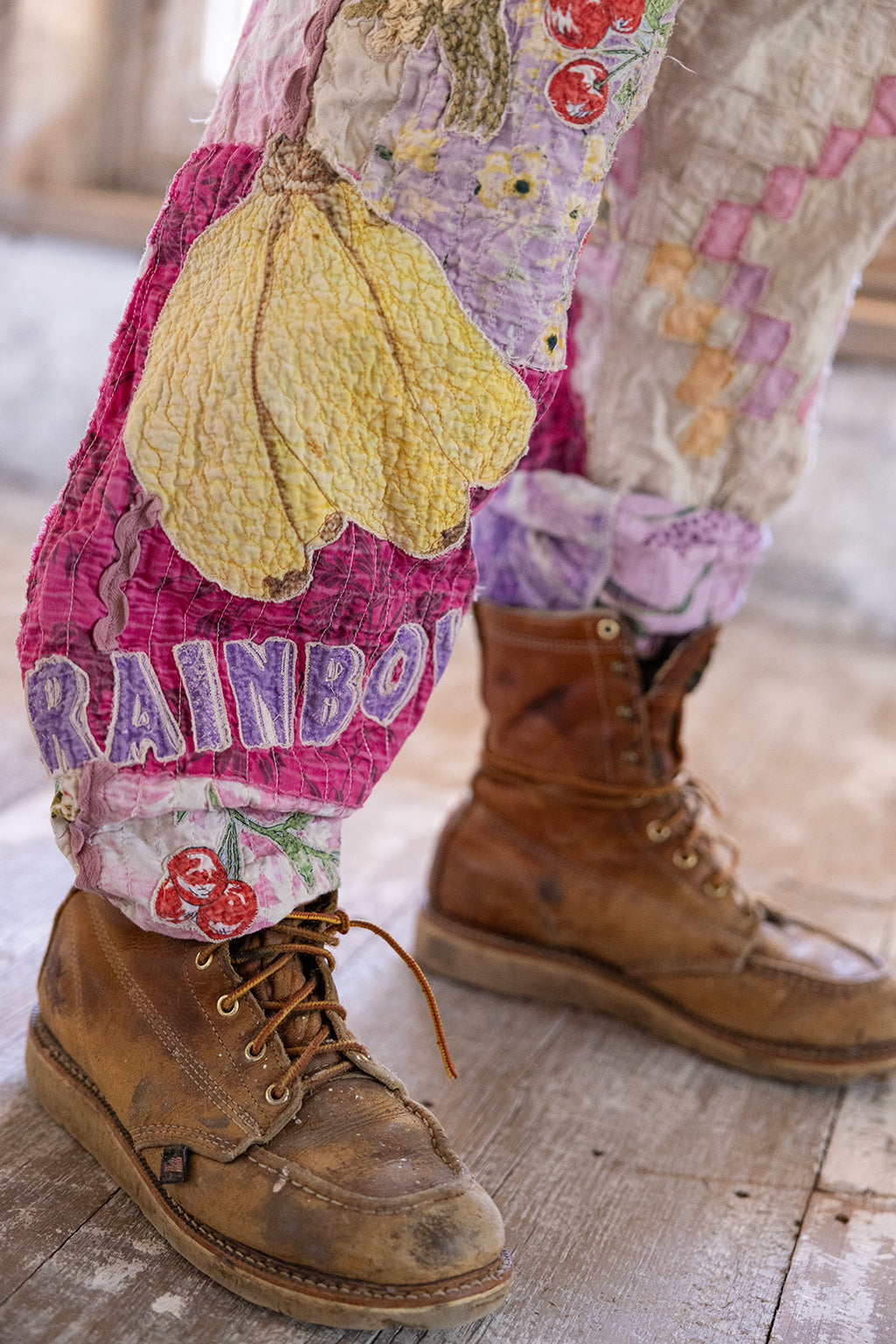 Magnolia Pearl Pants 539 Cosmic rainbow Miners