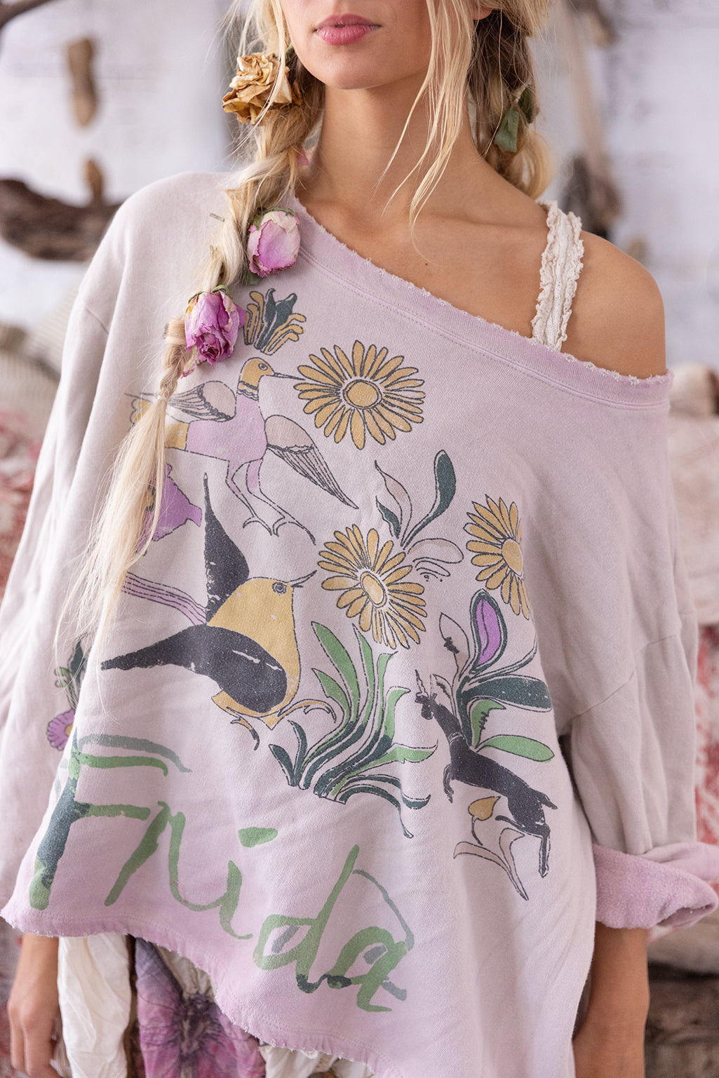 Magnolia Pearl Top 2175  Frida Sweatshirt