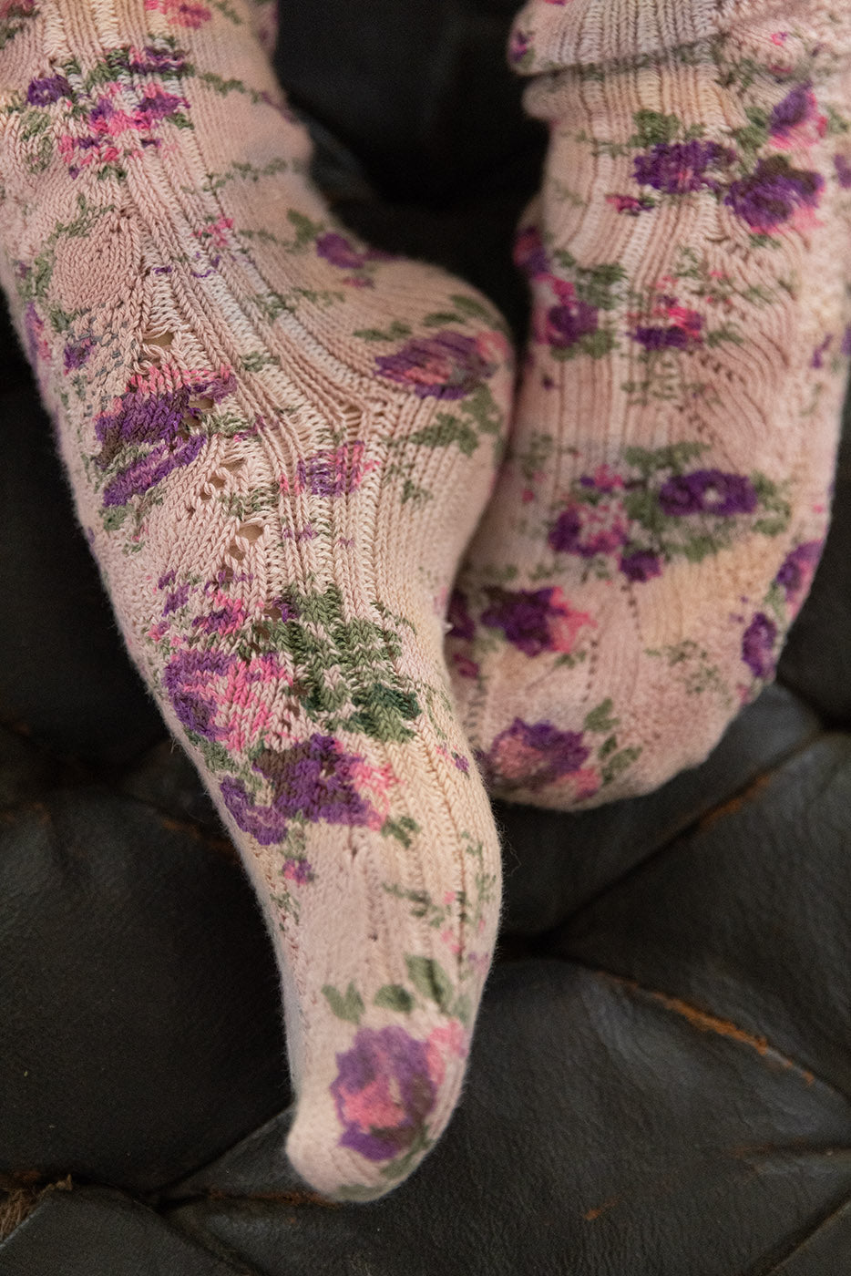 Magnolia Pearl 076 Floral OTK Big Dipper Socks